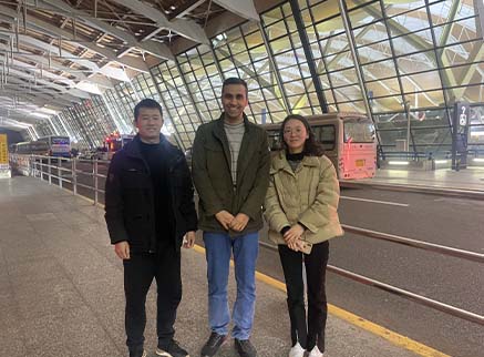 Nhận khách hàng Iran